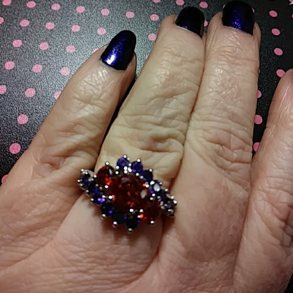 SOLD Sz 7 Garnet and Amethyst ring